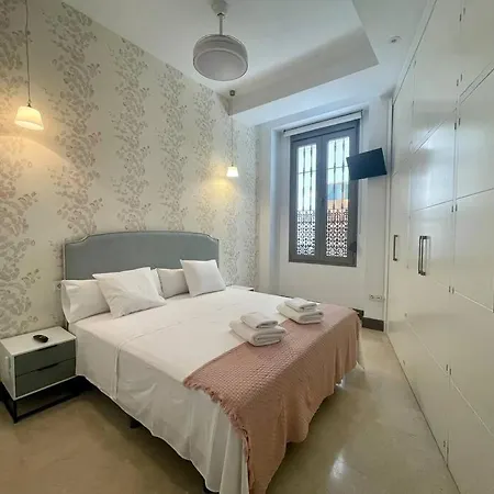 J21 By Cathedral Alcazar Apartament *